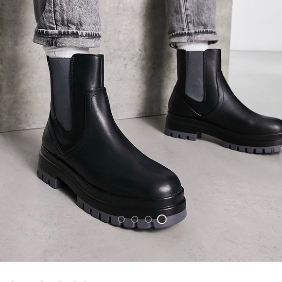 London Rebel X chunky mid calf Chelsea boot with contrast sole grey/black - Picture 2 of 4